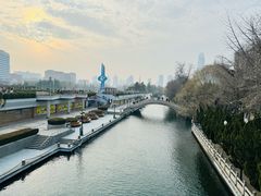 -泉城广场