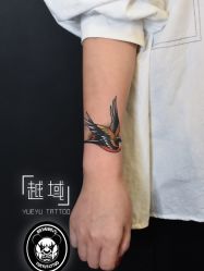 -越域刺青