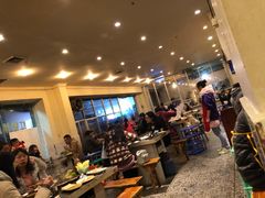 大堂-重庆风光老灶火锅城(同德广场店)