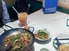 -费大厨辣椒炒肉(沙河万达店)