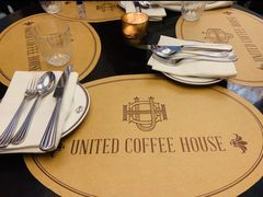 -Lake Shore Hotel & Restaurant