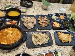 -真利味·脊骨火锅·正宗韩国料理(韩乐坊店)