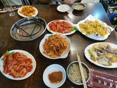 -韩风烤牛肉冷面店