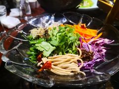 -东口码头·烧鸽子·鱼头泡饼·地方菜(金鹰悦城店)