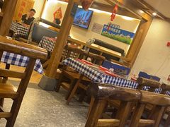 大堂-雪熊哈尔滨烧烤·精酿啤酒·砂锅(中央胜境店)