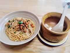 莲藕排骨瓦罐汤-万方圆拌粉瓦罐汤(九江湖滨店)