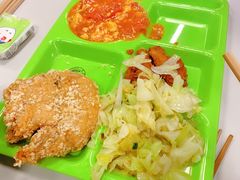 -同济大学本部学苑饮食广场