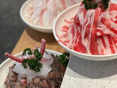 -三人行骨头王火锅(长寿店)