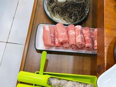 牛肉卷-老何家后安粉·糟粕醋海鲜火锅(三亚湾椰梦长廊店)