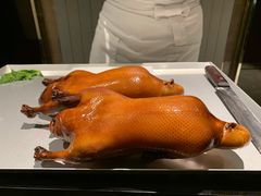 香茅草烤乳鸭-北京泰富酒店-柏景轩中餐厅