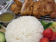 -佰搭果·广式茶餐厅(西华路店)