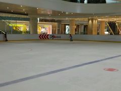 -陈露国际冰上中心(天津嘉里汇店)