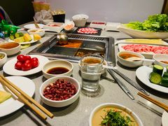 -海底捞火锅(宝龙广场夜宵主题店)