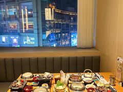 -味太助·银饭食堂(中华城店)