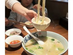 -李犟大爆鳝面·手工蟹黄包(湖滨西湖店)