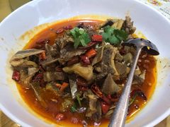 麻辣牛仔骨-张记焖窑·十五年专注焖烤(雍和宫店)