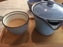 -彳亍咖啡·这里(水湾路店)
