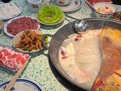 -鸿姐老火锅(疁城新天地店)