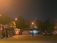 -龙华烈士纪念馆-停车场