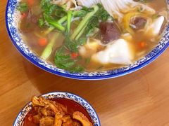 -邱芳粉店(迎宾大道旗舰店)