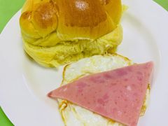 火腿煎蛋-胜利茶餐室
