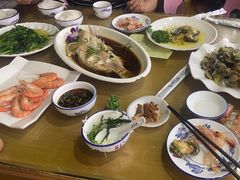 -范饭椰林川湘味海鲜·椰子鸡(三亚湾椰梦长廊店)