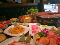 -明洞阿姨·韩式酱蟹烤肉·创意料理(三元桥店)