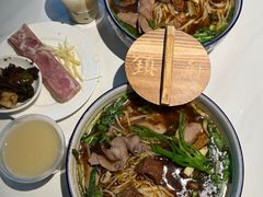 -镇南锅盖面馆(解放路店)