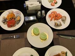 -大中华希尔顿酒店-念自助餐·嗨啤·小龙虾