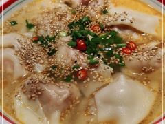 -八二小区抄手(龙湖上城天街店)