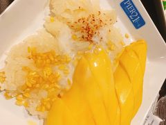 -Pier 21 (Terminal 21 Asok)