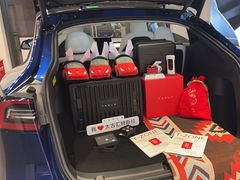 -TESLA 特斯拉(上海太古汇体验店)