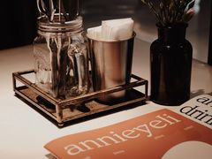 -阿妮叶李(光谷世界城店)