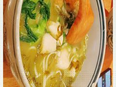 -刀小蛮半只鸡过桥米线(家乐福四元桥店)