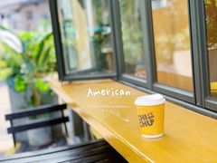-彳亍咖啡·这里(水湾路店)