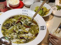 -渔语鱼酸菜鱼新川菜(来福士店)