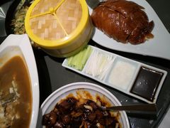 -鸿星花园酒家(银亿家园店)