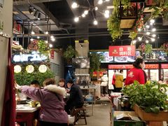 大堂-钢管厂五区小郡肝串串香(蜀都万达店)