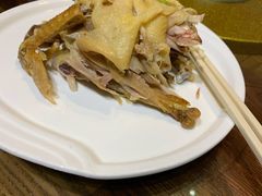 招牌手撕盐焗鸡-金苑酒家·客家菜·广东老字号(万象店)