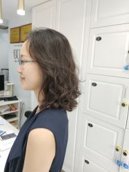 -镁连社·美联社