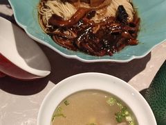 -松鹤面馆·古法焖肉面(观前店)