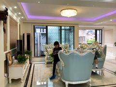 -新田360广场(上海华侨城店)