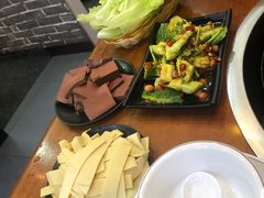 -曹丞相·地锅鸡·地锅鱼(武林店)