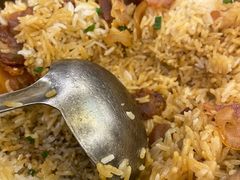 招牌腊味煲仔饭-美极鲜食坊(宝安南路店)