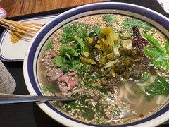 -云阿蛮云南生烫牛肉米线(奉贤路店)