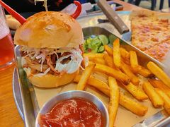 小恶魔牛仔汉堡-Devils’ Brewery小恶魔精酿啤酒(泛海美式熏肉店)