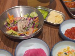 -明洞阿姨·韩式酱蟹烤肉·创意料理(三元桥店)