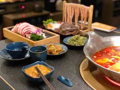 -湊湊火锅·茶憩(打浦桥日月光店)