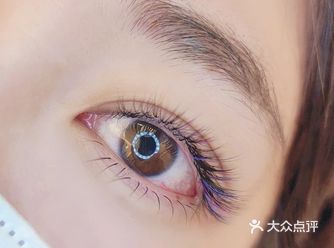 显得低调又奢华，特别是太阳光下，哇