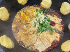 -袁小二大东北铁锅炖(吉祥村总部)